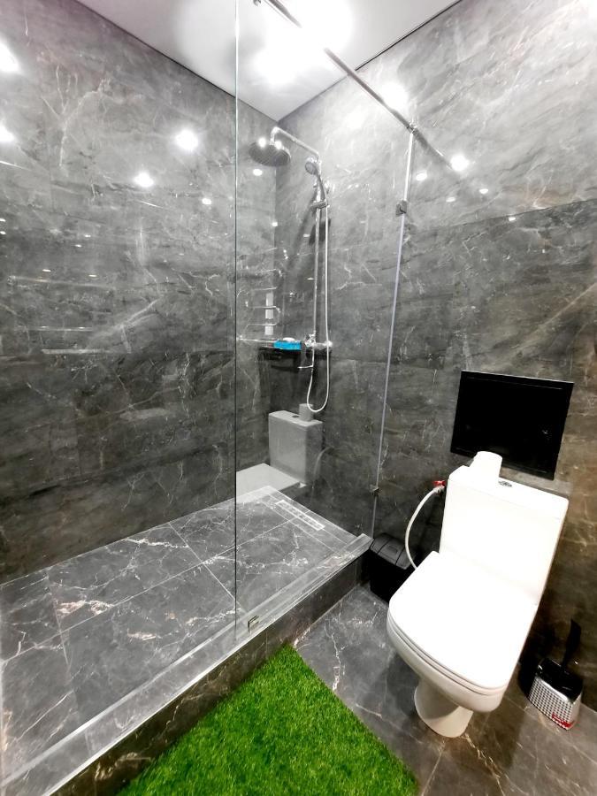 Apartamento Исы Байзакова 133 Pavlodar Exterior foto